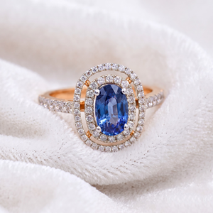 Anillo de Oro Blanco de 18k con Zafiro Azul Ovalado Natural y Doble Halo de Diamantes, Joyas Memoria, Venta al Por Mayor - Product Image 6