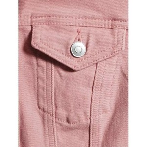 Chaqueta de Mezclilla Desgastada para Mujer, Manga Larga, Chaqueta de Invierno de Algodón, Diseño Personalizado, Venta al Por Mayor OEM - Product Image 4
