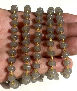 Cadena de cuentas de piedras preciosas grises naturales de 8 mm, cadena de rosario envuelta en alambre chapado en oro, suministros para hacer joyas DIY - Product Image 3