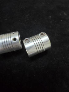 Acoplamiento de Transmisión de Acero Inoxidable de Alta Calidad, Venta Directa de Fábrica OEM, Eje Flexible de 10 mm de Diámetro Interior, 1000 RPM, Modelo MM1, Electroerosión por Hilo - Product Image 4