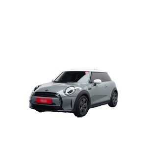 MINI Cooper Classic 2022, 12,317 km, Emisión Euro V, Asientos de Cuero, Volante a la Izquierda, Cámara Trasera - Product Image 1