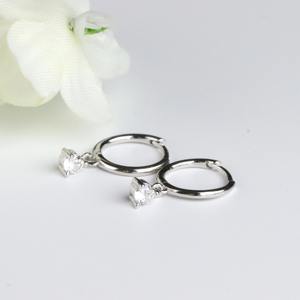 Pendientes de Aro Pequeños con Circonitas Cúbicas, Oro Sólido de 14K, Pendientes de Aro Pequeños Minimalistas, Joyería Elegante, Regalo para Mujer, Fiesta - Product Image 2