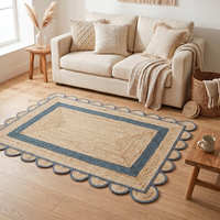 Tapis rectangulaire en jute tressé à bordure bleue, écologique et antidérapant, idéal pour un style côtier dans votre salon