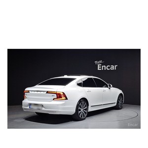 Volvo S90 B5 2024 Ultra Brillant 9 406 km Volant à Gauche Boîte Automatique Sièges en Cuir Caméra Arrière - Product Image 2