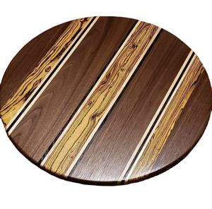 Planche à découper élégante en bois d'acacia de qualité supérieure avec poignée unique avec fil Planche à découper en bois naturel pour la cuisine - Product Image 1