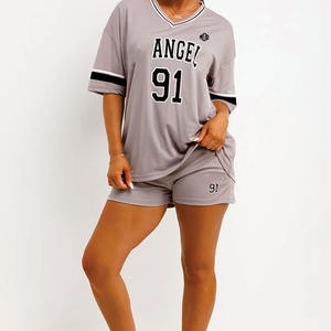 Maillot de football américain tendance pour femme, col en V oversize, personnalisé par sublimation, en mélange de coton, tenue décontractée pour équipe, OEM en gros - Product Image 5