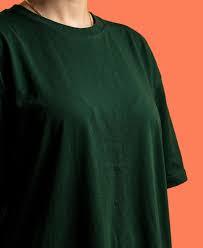 Haut ample tendance pour femme à col rond et coupe large, avec une silhouette décontractée et un tissu à séchage rapide - Product Image 4