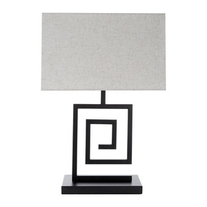 Lampe de table en métal en spirale Labyrinth avec abat-jour en lin à cadre ouvert géométrique, base robuste, éclairage d'ambiance élégant - Product Image 2
