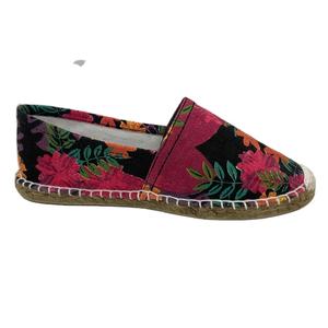 Best-Selling Lightweight Canvas <b>Espadrilles</b> with Floral Print Slip-On Closure Top Exporter's World-Wide Popular Flats Shoes - Product Image 1