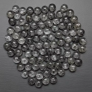 ควอตซ์รูทิเลเต็ดธรรมชาติทรงคาโบชอง สีดำ รูปทรงเข็มกลม เม็ดพลอยหลวม สำหรับเครื่องประดับทางจิตวิญญาณ ขายส่งจำนวนมาก สำหรับงานแสดงสินค้าอัญมณี - Product Image 1