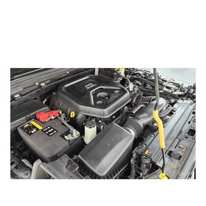 Jeep Wrangler 2.0 Overland Power Top 4 Puertas 4xe Caja de Cambios Automática Cámara Trasera Modelo Diciembre 2022 56,402 km Asientos de Tela Izquierda - Product Image 5