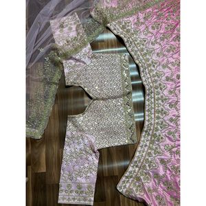 Vestidos de Novia de Diseñador, Lehenga Choli para Fiestas con Trabajo de Lentejuelas - Product Image 1