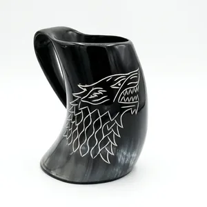 Mug en corne de bœuf sculpté avec motif loup, forme naturelle, thème animalier, pièce d'art de collection, durable, écologique, tasse à boire, chopes - Product Image 1