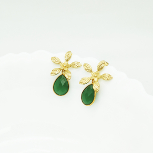 Pendientes Colgantes de Ónix Verde con Diseño de Flor Chapados en Oro de 18K al por Mayor, Joyería de Pendientes de Ónix Verde en Forma de Gota - Product Image 4