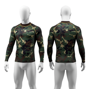 Camiseta de Natación con Protección UV para Hombre, Diseño de Camuflaje Digital, Poliéster/Nailon, Antibacteriana, Secado Rápido y Logotipo Frontal - Product Image 2