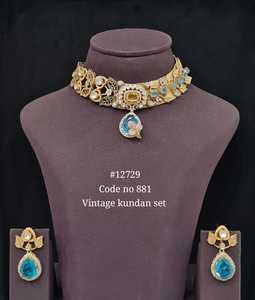 12729 Conjunto de Collar Choker Vintage Kundan con Baño de Oro, Pendientes con Colgante Floral, Piedra Doble y Circonita Cúbica para Fiesta de Boda - Product Image 3