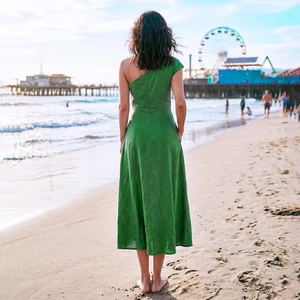 Robe d'été vintage en coton biologique pour femme, à nœud, asymétrique à une épaule, col en V, manches midi cloche, respirante, teinte unie, faite main, avec poches, pour la plage - Product Image 2