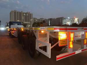 Remolque de Plataforma Plana Premium para Logística con EBS Avanzado, Remolque de Plataforma Plana de Grado de Exportación con Elevador de Eje para un Transporte Seguro - Product Image 3