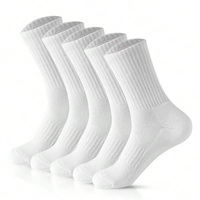 Chaussettes d'automne pour hommes, pratiques et quotidiennes, en tricot doux au toucher, respirantes et confortables, avec logo discret sur le bas.