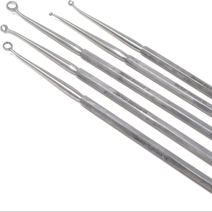 ชุดเครื่องมือขูดหูสำหรับกำจัดสิ่งแปลกปลอม 5 ชิ้น ทำจากเหล็กกล้าไร้สนิมเกรดทางการแพทย์ พร้อมห่วงสำหรับขูดหู - Product Image 1