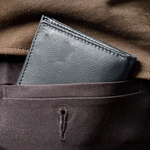 High Quality Short <b>Trifold</b> Customized Microfiber Synthetic Leather Multi-Card Business Design Wholesale Low MOQ Premium Card - Product Image 6