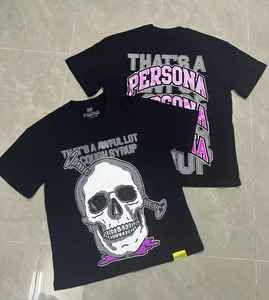 Camiseta negra elegante con estampado de calavera llamativo y texto decorativo. Cómodo, 100% algodón, 220g, lavado ácido, informal - Product Image 1