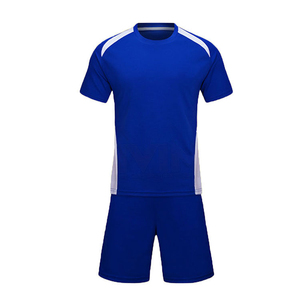 Ensembles d'uniformes de football sublimés 100 % polyester à manches courtes, respirants, antibactériens, imperméables et extensibles à séchage rapide pour l'entraînement - Product Image 1