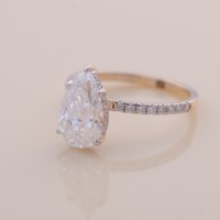 Bague de fiançailles et de mariage en or 18 carats avec halo caché en diamant de laboratoire de forme poire certifié IGI et bande pavée