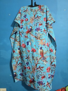 Robe Kaftan Inde 100% Coton Écologique ODM pour Femme, Taille Unique, Imprimé Oiseaux Verts, Douce et Ample, Été, Fermeture Élastique à la Taille - Product Image 6