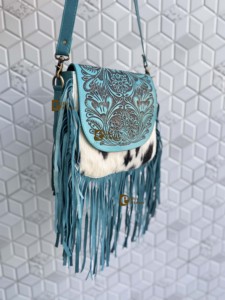 Hermosa Bolsa de Hombro de Cuero con Flecos de Piel de Vaca, Diseño 2026, Hecha a Mano con Tallado y Detalles en Turquesa, Estilo Western - Product Image 2
