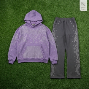 Conjunto de Sudadera con Capucha Morada Personalizada con Pedrería y Pantalones Jogger Negros de Pierna Ancha, de Algodón y Felpa, Estilo Urbano, Venta al por Mayor OEM - Product Image 6