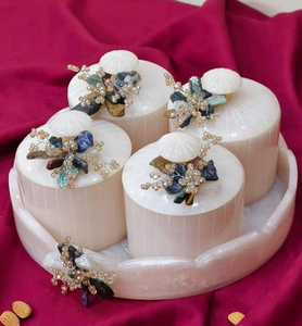 Ensemble de pots en résine faits à la main, conteneurs de rangement personnalisables, pots à fruits secs, design artisanal, empilables, compatibles lave-vaisselle, motif floral - Product Image 6