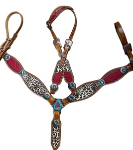 Ensemble d'équipement équestre personnalisable Barkat Overseas en cuir naturel souple rouge croco guépard, selle d'équitation légère saisonnière - Product Image 1