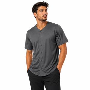 Maillot de sport moderne doté d'un tissu de qualité supérieure pour les joueurs lors des matchs et des entraînements d'équipe, offrant une grande liberté de mouvement et un style sportif. - Product Image 1