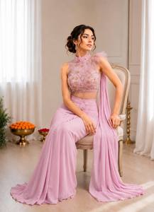 ชุดเดรสผ้าไหมเครปพรีเมียมปักลายอินเดีย/ปากีสถานประดับลูกปัดสีชมพู ยาวคลุมพื้น แบบสองชิ้น พร้อมผ้าคลุมไหล่ สำหรับงานแต่งงาน งานเลี้ยง และงานพิธีการ - Product Image 4