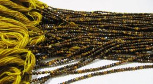 Cuentas facetadas redondas de ojo de tigre natural de 2 mm, color marrón, de Rajasthan, EMINENT JEWEL N ARTS, se venden por hebra de 13 pulgadas de largo - Product Image 4
