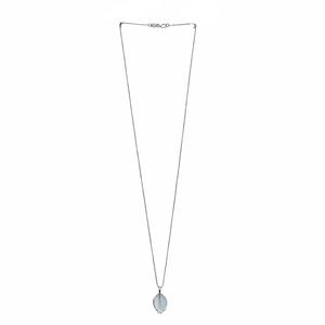 สร้อยคอจี้รูปใบไม้เงินแท้ 925 ดีไซน์มินิมอล ประดับเพชรแบบฝังขอบ  ผิวขัดเงา  พร้อมสร้อย  เหมาะสำหรับเป็นของขวัญสำหรับผู้หญิง - Product Image 2