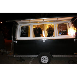 Camion de restauration rapide Ukung Brand 8.0m en acier inoxydable avec normes européennes pour la France - Product Image 1