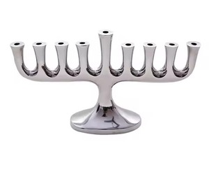 Ménorah en métal unique à 9 bras, élégant chandelier décoratif pour table, décoration intérieure - Product Image 2