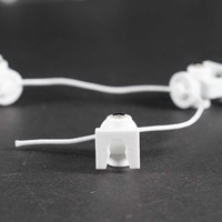 OEM ODM Rouleaux de rideau ondulés modernes en plastique POM de 60 mm pour systèmes de rails, pour mariages, Bar Mitzvah, baptêmes, fabriqués à Taïwan