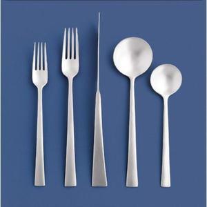 Ensemble de couverts en métal argenté gravé sur mesure, cuillères, fourchettes, couteaux, 4 pièces, élégant, réutilisable, design moderne - Product Image 3