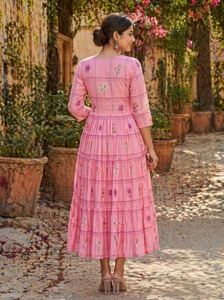 Robe maxi Kurti en coton mousseline à imprimé floral, entièrement cousue, style indien pakistanais, prête à porter, tenue décontractée, Kurti d'été - Product Image 3