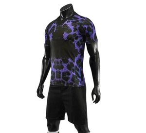 ชุดฟุตบอลชายแบบสั่งทำจากโรงงาน OEM พร้อมโลโก้พิมพ์ลายแบบ Sublimation และลายพิมพ์แบบ Heat Transfer สำหรับชุดทีม - Product Image 5