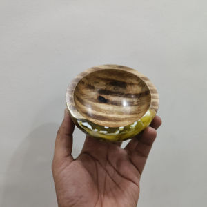 Tazón de Resina y Madera en Oferta, Tazón Redondo de Diseño Moderno, Tazón para Servir, para Uso en el Hogar, Hoteles y Restaurantes - Product Image 1