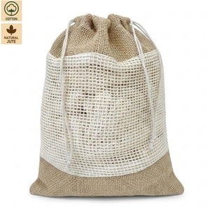 ถุงผ้าฝ้ายแบบมีเชือกผูก ขนาด 120 GSM สำหรับใส่ของขวัญ ขนาด 19x24.5 ซม. แบบแบน รับทำโลโก้ตามสั่ง ขายส่ง OEM แบรนด์ส่วนตัว ใช้ซ้ำได้ รุ่น SS295 - Product Image 4