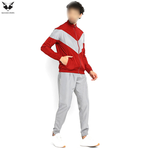 Chaqueta Deportiva con Cuello Alto y Cremallera Completa en Rojo y Gris, Diseño Único de Alta Calidad para Adultos - Product Image 2