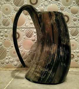 Jarra Vikinga de Cuerno, Moderna, Ecológica, Hecha a Mano con Material Orgánico, para Fiestas, Restaurantes, Días Festivos o para Enamorados - Product Image 4