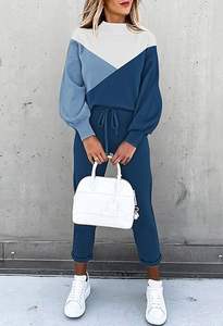 Ensemble de survêtement tendance pour femme, deux pièces, avec sweat-shirt oversize et pantalon de jogging, logo personnalisé, vêtements décontractés pour tous les jours, OEM - Product Image 3