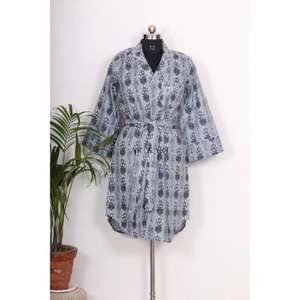 Chemisiers pour femmes, imprimé floral, chemisier en coton imprimé fait main, chemisier bohème en coton, vêtements pour femmes grandes tailles - Product Image 1