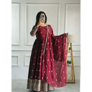 ชุดเดรสผ้าไหมสีน้ำตาลเข้มดีไซน์เนอร์งานปักลายลำดับงาน pent and dupatta salwar kameez ขนาด L สำหรับงานแต่งงาน - Product Image 3